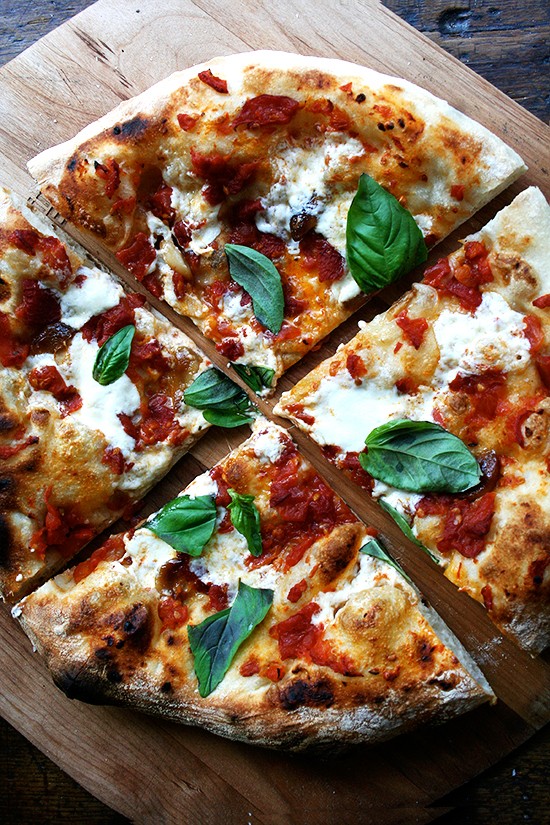 Oven-Roasted Tomato-and-Garlic Pizza with Burrata