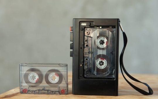 Curious Kids: how does music get onto a cassette tape?